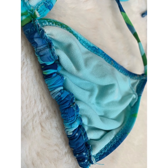 Aqua blue and green tropical bikini top 🏝 - Picture 6 of 9